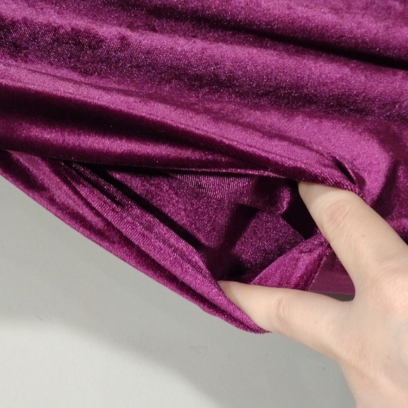 NWT My Amelia James Girl's Fuchsia Velvet Velour Skater Style Skirt Sz L-Casual - Picture 5 of 7